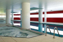 Indoor Swimming Pool & Spa - Meriton Bondi Junction