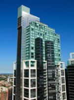 Meriton World Tower Apartments Hotel